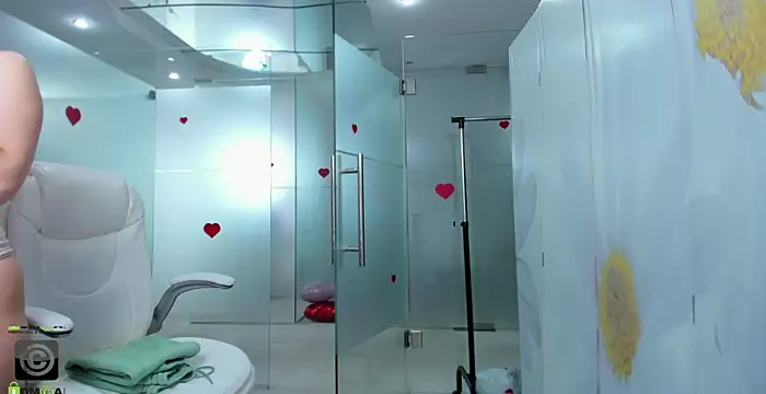 Snapshot of missdominna chatting on 02-26-26, 04:00 missdominna online show from 02-26-26, 04:00