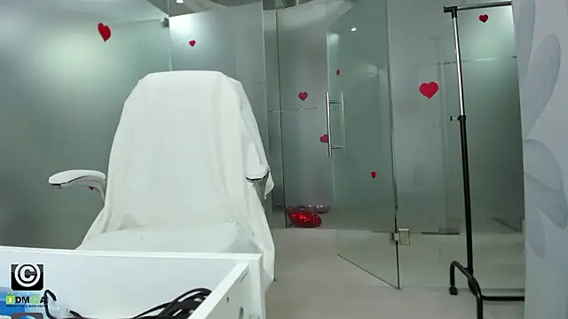 Snapshot of missdominna chatting on 03-10-26, 04:06 missdominna online show from 03-10-26, 04:06