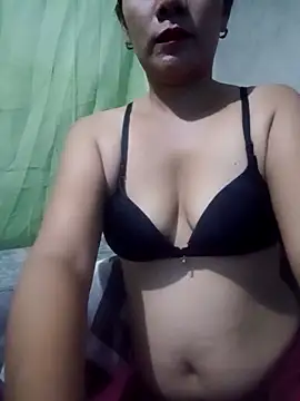 Snapshot of kinky27782 chatting on 12-20-25, 03:41 kinky27782 online show from 12-20-25, 03:41