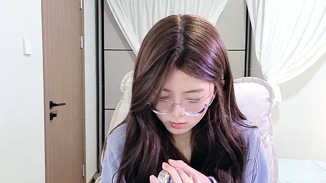 Koikoi    online show from 03-15-26, 06:52