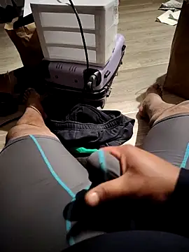 Snapshot of joaquinvaladez chatting on 01-16-26, 08:40 joaquinvaladez online show from 01-16-26, 08:40