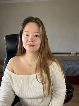 Snapshot of CaramelleSugarr chatting on 02-14-26, 11:07 CaramelleSugarr online show from 02-14-26, 11:07