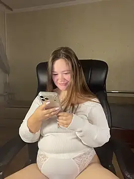 Snapshot of CaramelleSugarr chatting on 02-20-26, 09:15 CaramelleSugarr online show from 02-20-26, 09:15