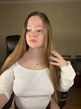 Snapshot of CaramelleSugarr chatting on 03-14-26, 06:02 CaramelleSugarr online show from 03-14-26, 06:02