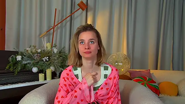 Snapshot of MerlinMeyer chatting on 01-10-26, 06:15 MerlinMeyer online show from 01-10-26, 06:15