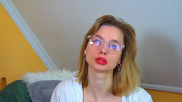 Snapshot of MerlinMeyer chatting on 02-18-26, 06:20 MerlinMeyer online show from 02-18-26, 06:20