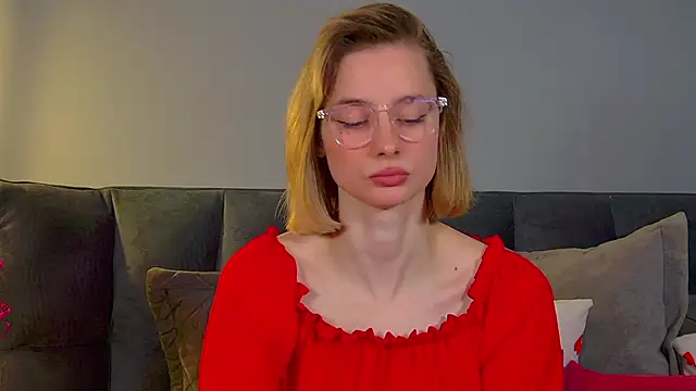 Snapshot of MerlinMeyer chatting on 03-08-26, 06:17 MerlinMeyer online show from 03-08-26, 06:17