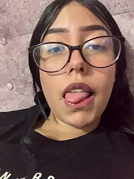 Snapshot of Candy_LS chatting on 02-03-26, 02:53 Candy LS online show from 02-03-26, 02:53