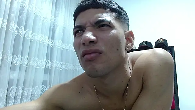 Snapshot of ANDRE_JIIMZ chatting on 06-12-26, 03:16 ANDRE JIIMZ online show from 06-12-26, 03:16