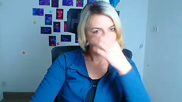 Lana Foxyy online show from 12-19-25, 04:47