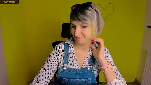 Lana Foxyy online show from 04-27-26, 02:59