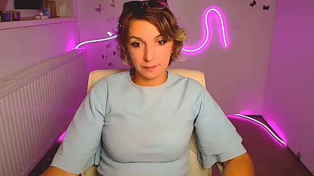 Lana Foxyy online show from 07-25-26, 12:03