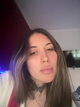 Snapshot of saphirafox chatting on 02-11-26, 04:01 saphirafox online show from 02-11-26, 04:01