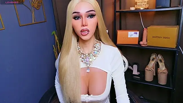 CelinaWintour online show from 03-27-26, 07:13