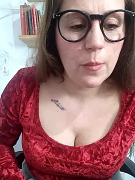 SofiEsteves online show from 04-28-26, 01:05