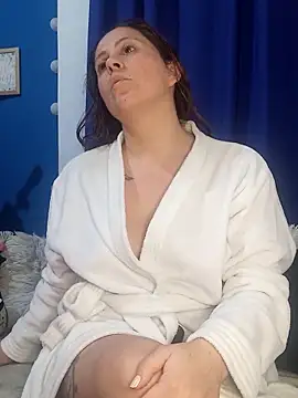 Snapshot of SofiEsteves chatting on 05-24-26, 06:57 SofiEsteves online show from 05-24-26, 06:57