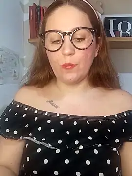 Snapshot of SofiEsteves chatting on 06-09-26, 01:56 SofiEsteves online show from 06-09-26, 01:56