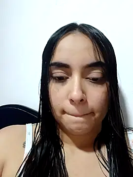 Snapshot of latin_mommy_ chatting on 02-28-26, 02:56 latin mommy online show from 02-28-26, 02:56