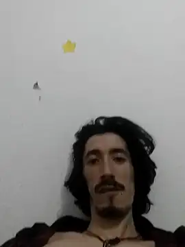 Snapshot of sk8-boy chatting on 01-11-26, 05:23 sk8-boy online show from 01-11-26, 05:23