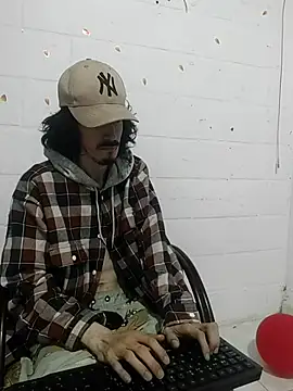 Snapshot of sk8-boy chatting on 02-16-26, 01:07 sk8-boy online show from 02-16-26, 01:07