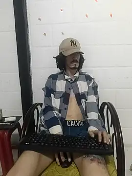 Snapshot of sk8-boy chatting on 02-25-26, 01:21 sk8-boy online show from 02-25-26, 01:21