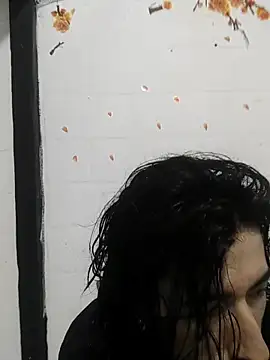 Snapshot of sk8-boy chatting on 05-12-26, 09:34 sk8-boy online show from 05-12-26, 09:34