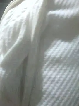 Snapshot of Camellia-Pink chatting on 01-08-26, 12:46 Camellia-Pink online show from 01-08-26, 12:46