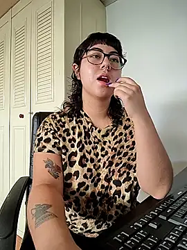 Snapshot of Jasmin_switch chatting on 07-28-26, 03:21 Jasmin switch online show from 07-28-26, 03:21