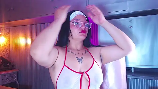 Snapshot of HankMelodi chatting on 02-14-26, 02:25 HankMelodi online show from 02-14-26, 02:25