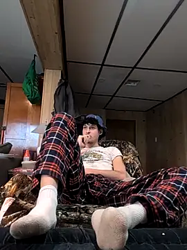 B8RHUNG online show from 12-17-25, 07:53