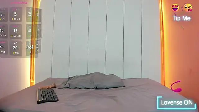 Snapshot of Sunny_OS chatting on 02-19-26, 07:54 Sunny OS online show from 02-19-26, 07:54