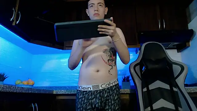 Snapshot of alex_xhunter chatting on 02-23-26, 07:22 alex xhunter online show from 02-23-26, 07:22