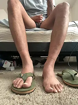 Snapshot of Kingbertfeet chatting on 01-12-26, 02:44 Kingbertfeet online show from 01-12-26, 02:44