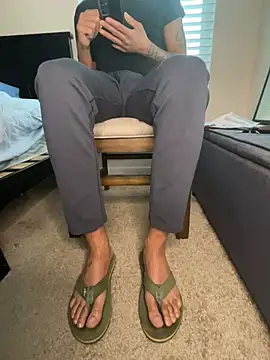 Snapshot of Kingbertfeet chatting on 02-01-26, 12:48 Kingbertfeet online show from 02-01-26, 12:48