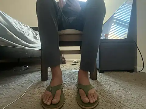 Snapshot of Kingbertfeet chatting on 02-09-26, 09:41 Kingbertfeet online show from 02-09-26, 09:41