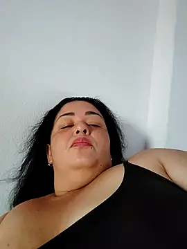 Camilaxxo online show from 12-18-25, 10:05