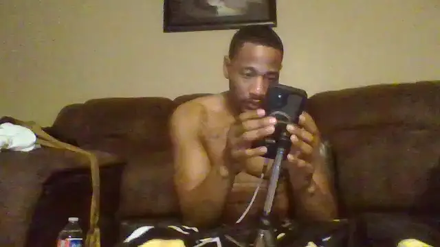 Snapshot of KingDes55 chatting on 01-16-26, 12:42 KingDes55 online show from 01-16-26, 12:42