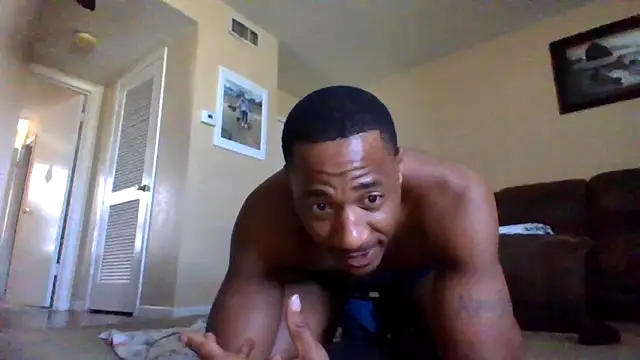 Snapshot of KingDes55 chatting on 05-24-26, 09:53 KingDes55 online show from 05-24-26, 09:53