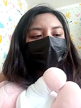 Snapshot of MIGAJERA_20 chatting on 12-22-25, 05:32 MIGAJERA 20 online show from 12-22-25, 05:32