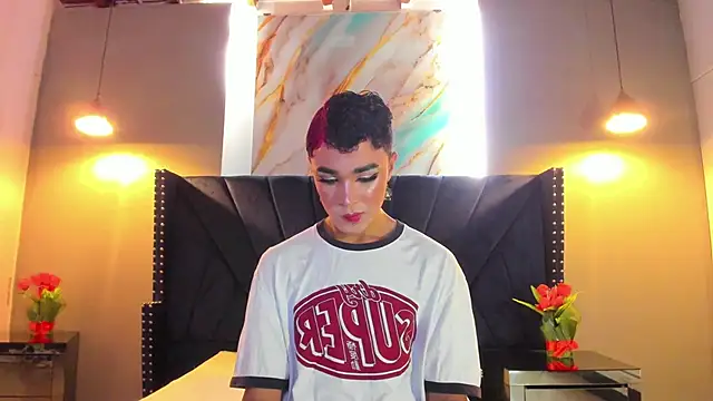 Snapshot of Amellia_brown2 chatting on 12-23-25, 04:54 Amellia brown2 online show from 12-23-25, 04:54