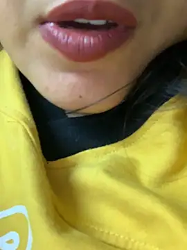 Snapshot of missmisha01 chatting on 05-19-26, 06:14 missmisha01 online show from 05-19-26, 06:14