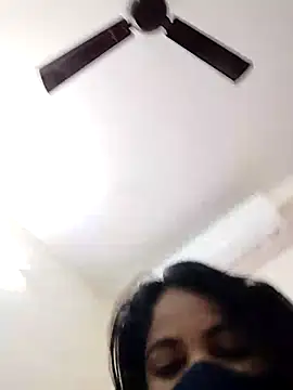 Snapshot of tamilrojaodi chatting on 12-23-25, 03:26 tamilrojaodi online show from 12-23-25, 03:26