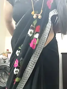 Snapshot of tamilrojaodi chatting on 02-26-26, 09:36 tamilrojaodi online show from 02-26-26, 09:36