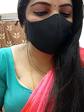 Snapshot of tamilrojaodi chatting on 03-11-26, 09:32 tamilrojaodi online show from 03-11-26, 09:32