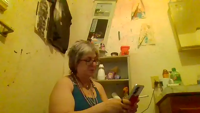 becky1111 online show from 05-11-26, 04:04