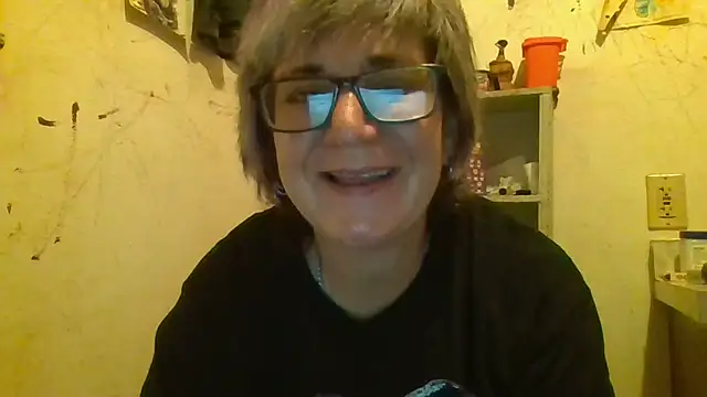 becky1111 online show from 07-04-26, 02:07