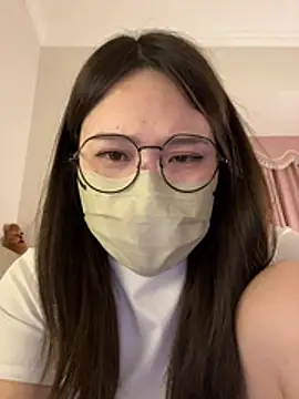 Snapshot of lele-520 chatting on 02-14-26, 03:42 lele-520 online show from 02-14-26, 03:42