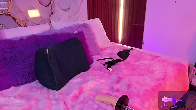 Snapshot of isabellagiirl chatting on 01-13-26, 08:25 isabellagiirl online show from 01-13-26, 08:25