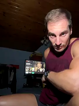 Snapshot of maximuss789 chatting on 01-09-26, 03:09 maximuss789 online show from 01-09-26, 03:09