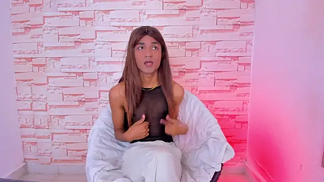 Snapshot of tiffanyy_777 chatting on 01-19-26, 01:15 tiffanyy 777 online show from 01-19-26, 01:15